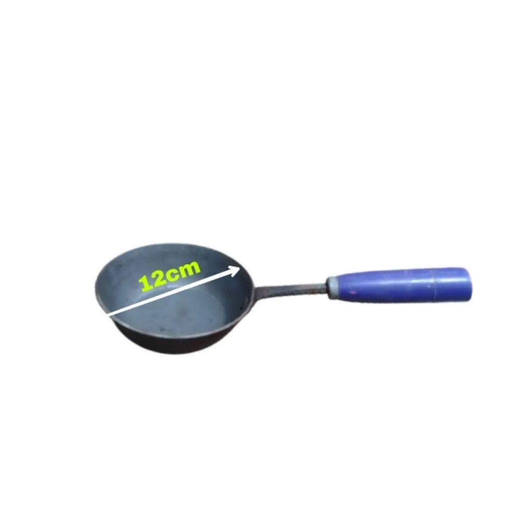 12 Cm Iron Fry Pan With Wooden Handle