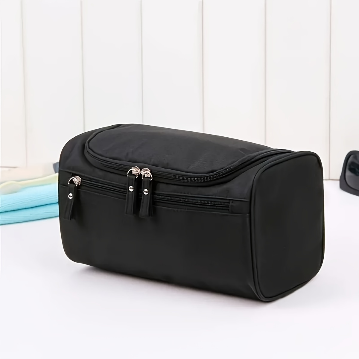 High-quality Shiny Cosmetic Bag Travel Organizer Large Capacity Makeup Bag Portable Washbag