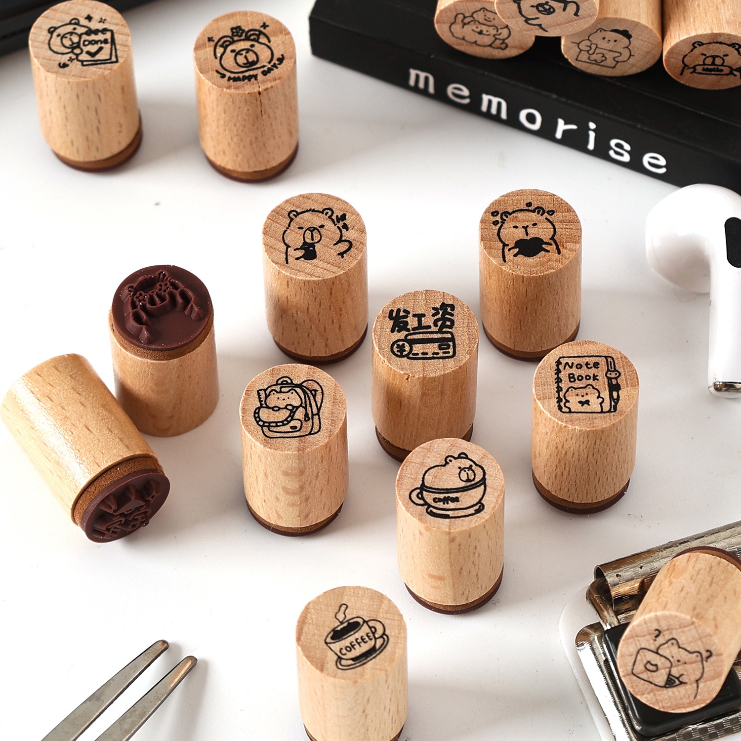Creative DIY Wood Seal Stamp Set - Cute Round Shape Capybara Dog Bear Cat Pattern for Scrapbooking Craft Supplies