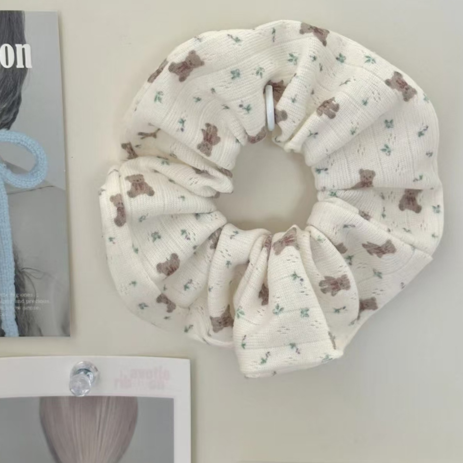 1pc Cute Little Bear ~ American Retro Hair Scrunchie, Same Style Floral Plaid Hair Accessories for Women, Simple and Light Luxur