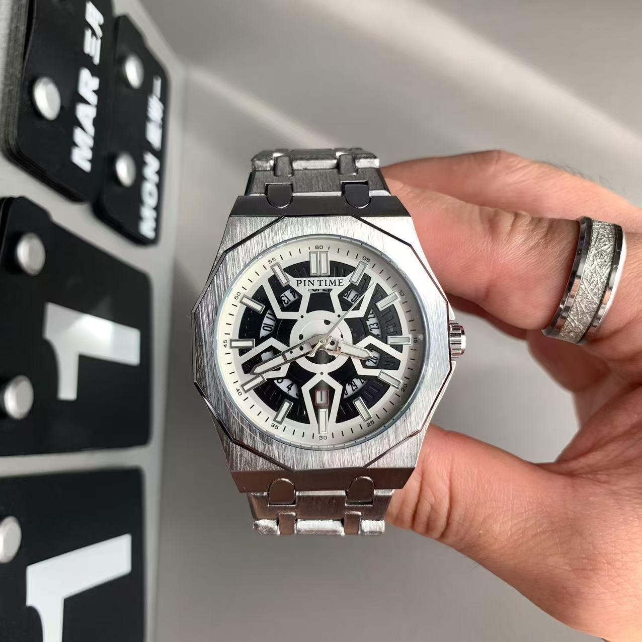 Men's Watch Fashionable Mechanical Style Skeleton Octagonal Calendar Quartz Watch with Steel Bracelet Unisex Timepiece Men