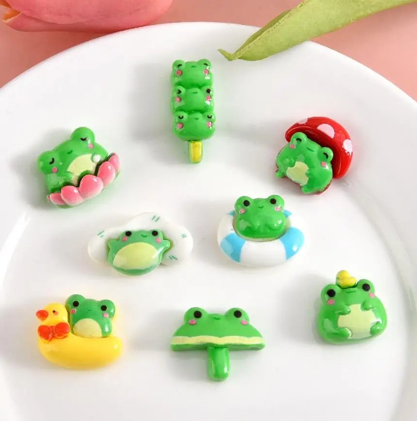 10pcs New Kawaii Cartoon Frog Resin Figurines & Miniatures Crafts Flatback Cabochon Craft Jewelry Making Hairwear Accessories