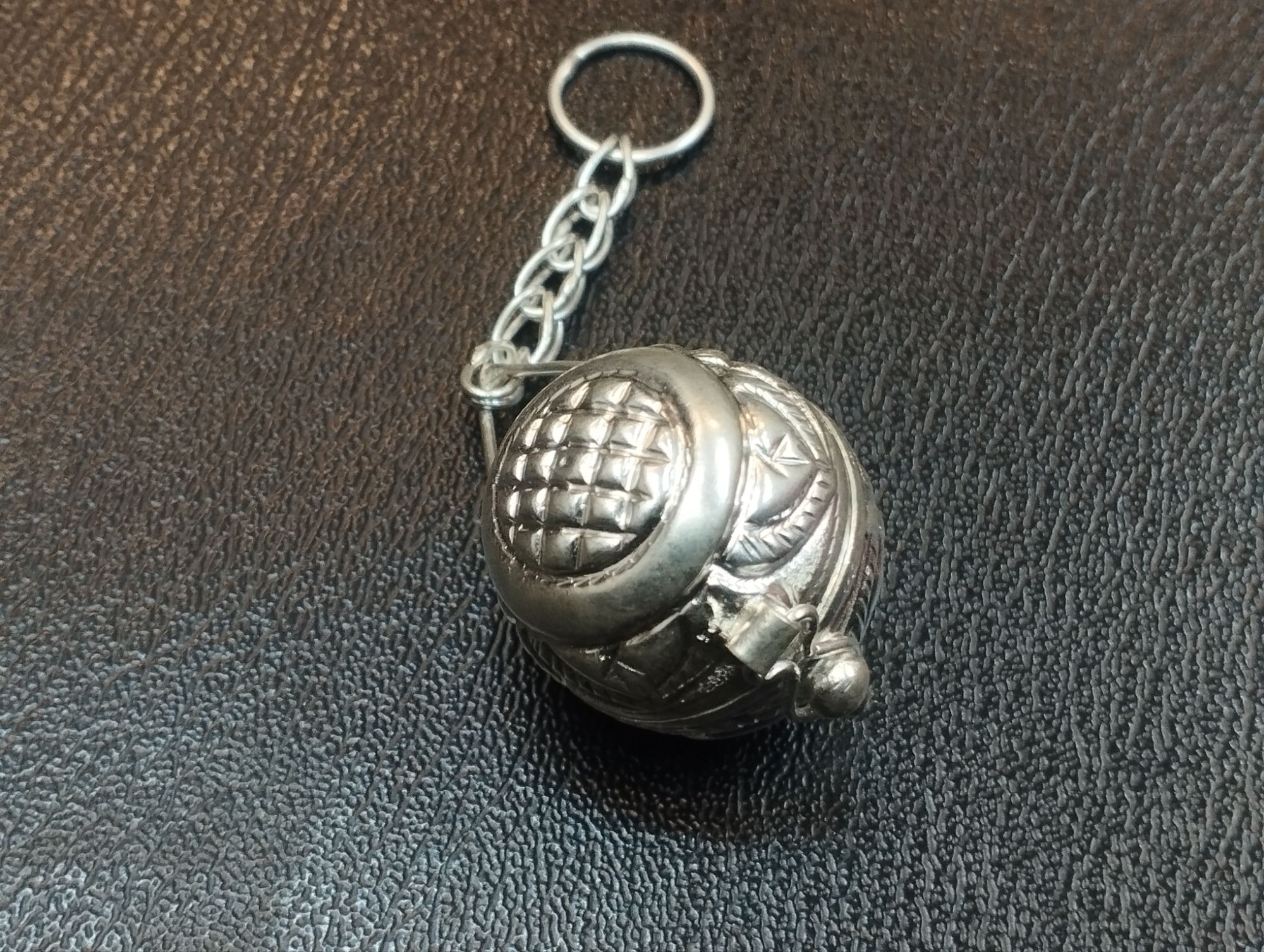 Pure Silver | Sphere Design Gajal Box 10.56gm | 1 piece | Maitri Jewellers