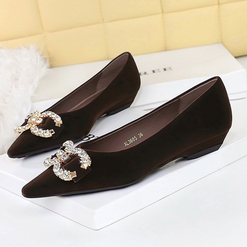 New Luxury Brand Designer Scarpins Female Crystal Decoration Date Dress Shoes Lady Comfortable 2cm Low Heels Pointed Toe Pumps