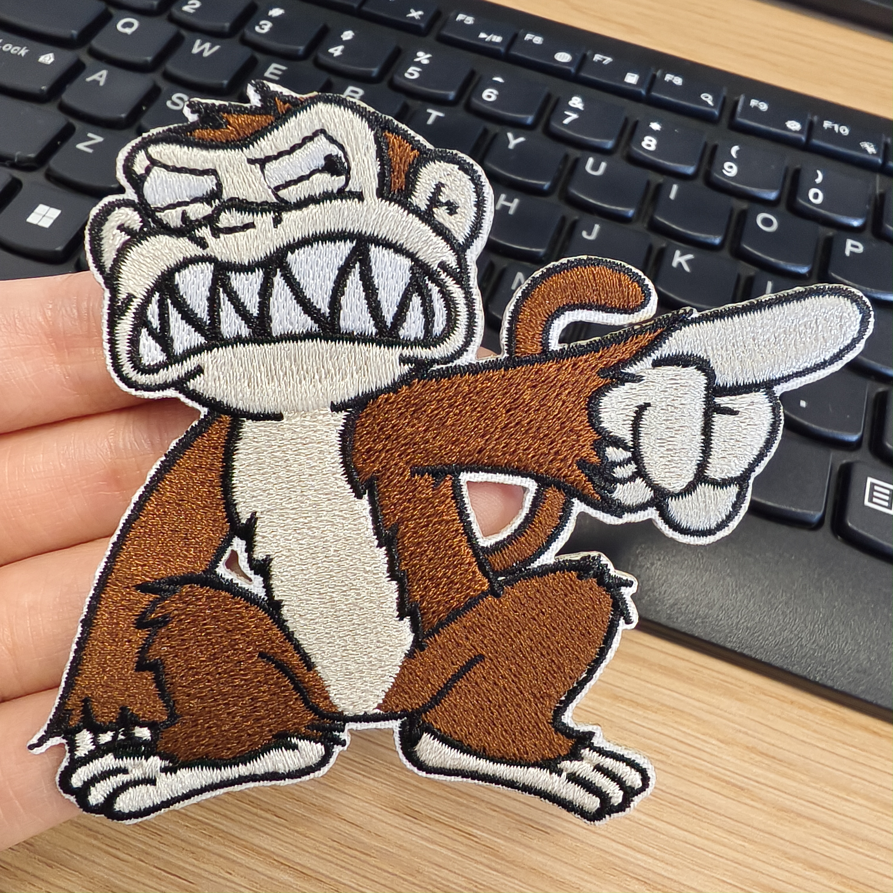 1PC Funny Monkey Embroidered Patch Cute Humorous Badge DIY Iron On Sew On Patches For Clothing Cap Bag Jacket Trucker Hat