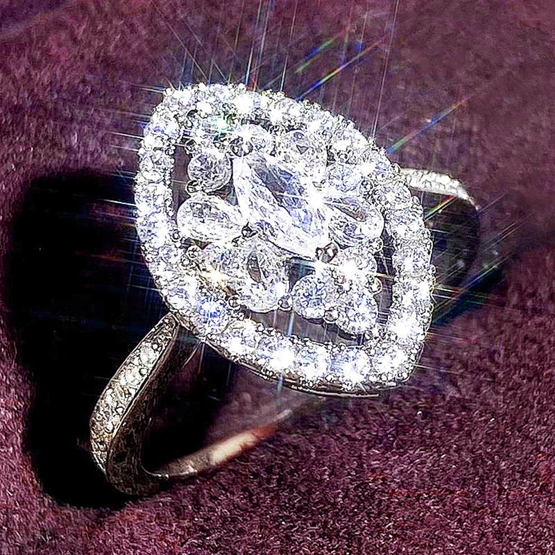 Huitan 2024 New Wedding Rings for Women Marquise Shaped Fashion Rings Luxury Engagement Anniversary Party Elegant Lady's Jewelry