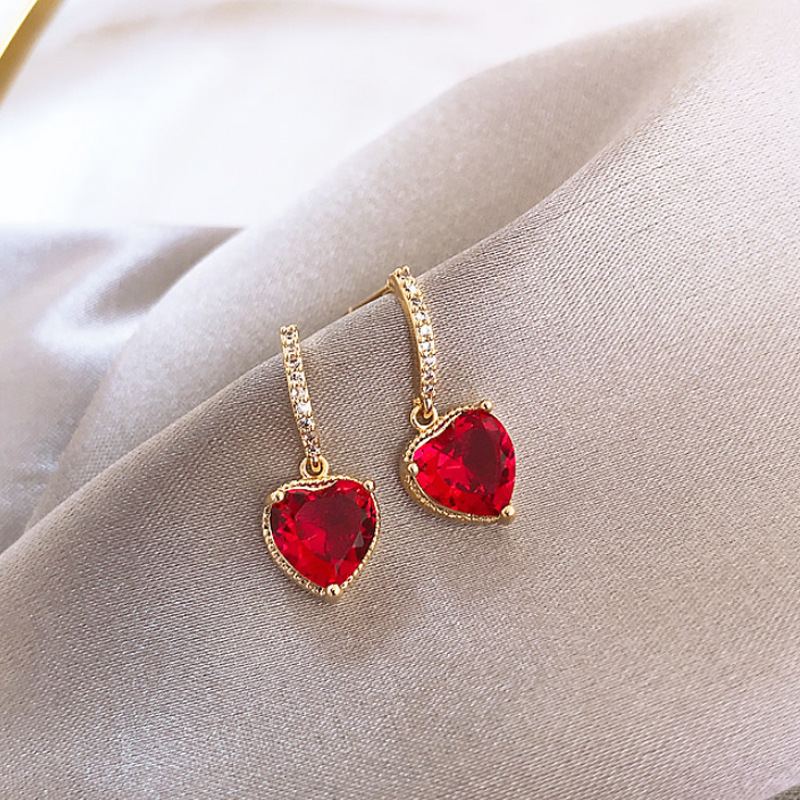 New Arrival Trendy White Red Earrings Rhinestone Temperament Heart Shaped Earring For Women Wedding Party Jewelry