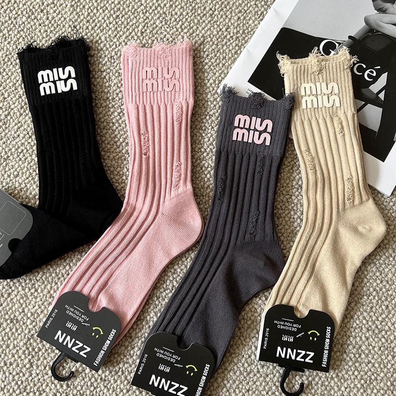 1pair New Keep Warm Mid-Tube Triped Socks Light Luxury Letter Women's Cotton Socks for Autumn Winter Spring Japanese Fashion