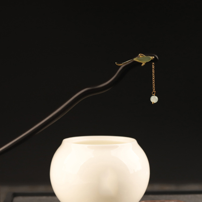 1pc Fashion Elegant Wooden Hair Stick Gold Jade Pendant Oriental Hanfu Inspired Design Intricate Chain Detail Ideal Traditional