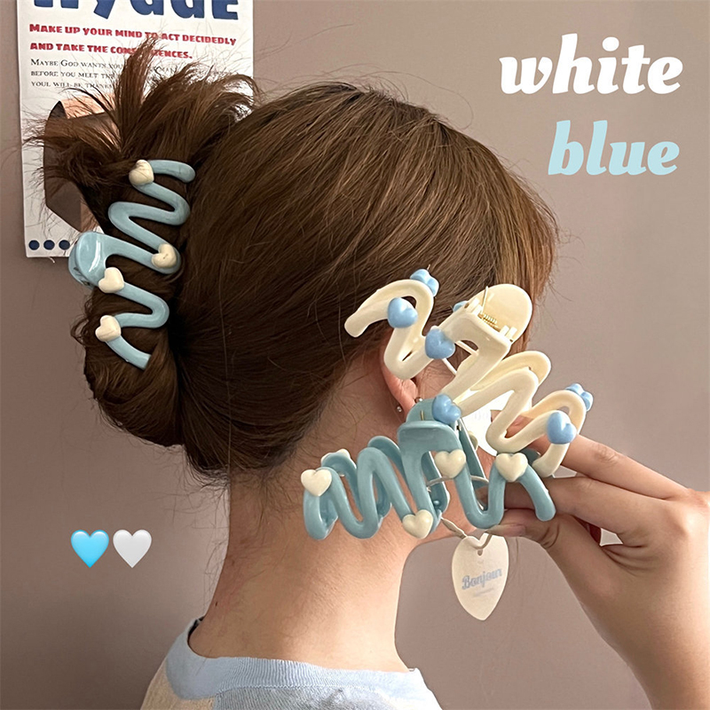 Sweet and Simple Heart Wave Hair Clip; Cute for Loved Ones; Stylish Large Hair Accessory for Women