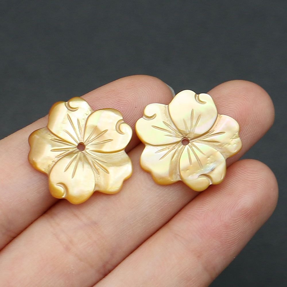 Natural Mother of Pearl Shell Bead Carved Flower High Quality Pendants for DIY Jewelry Making Brooch Earrings Accessories Decor