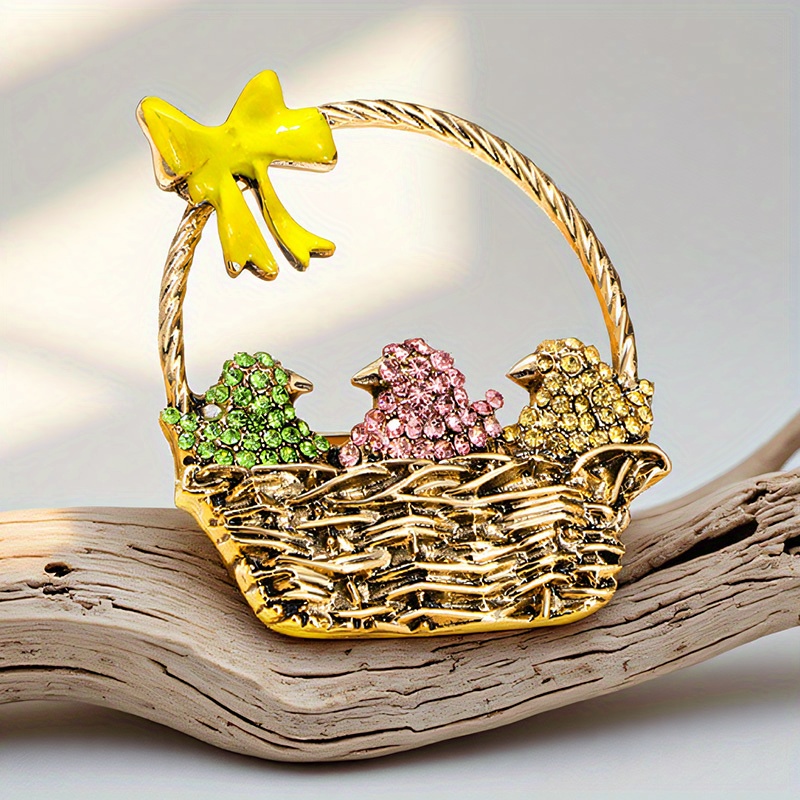 Vintage Personality Creative Simple Alloy Rhinestone Chick Basket Brooch
