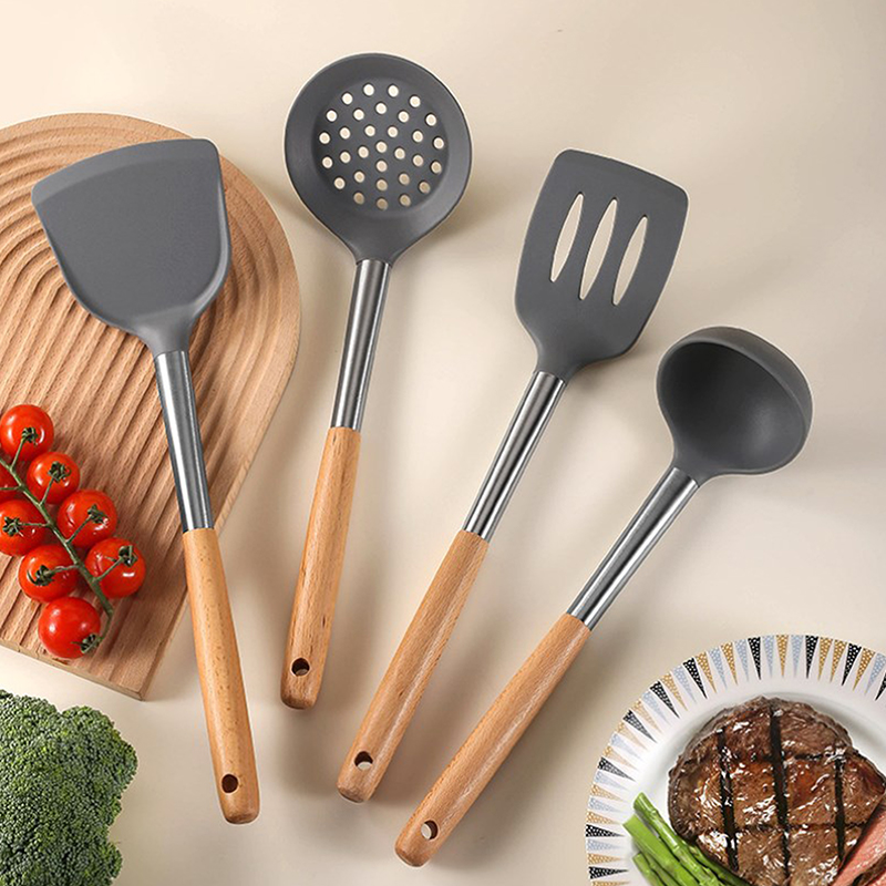 1Pieces Silicone Kitchen Utensils Wooden Handle Non Stick Pot Kitchenware Cooking Heat-resistant Soup Spoon Outdoor Tableware