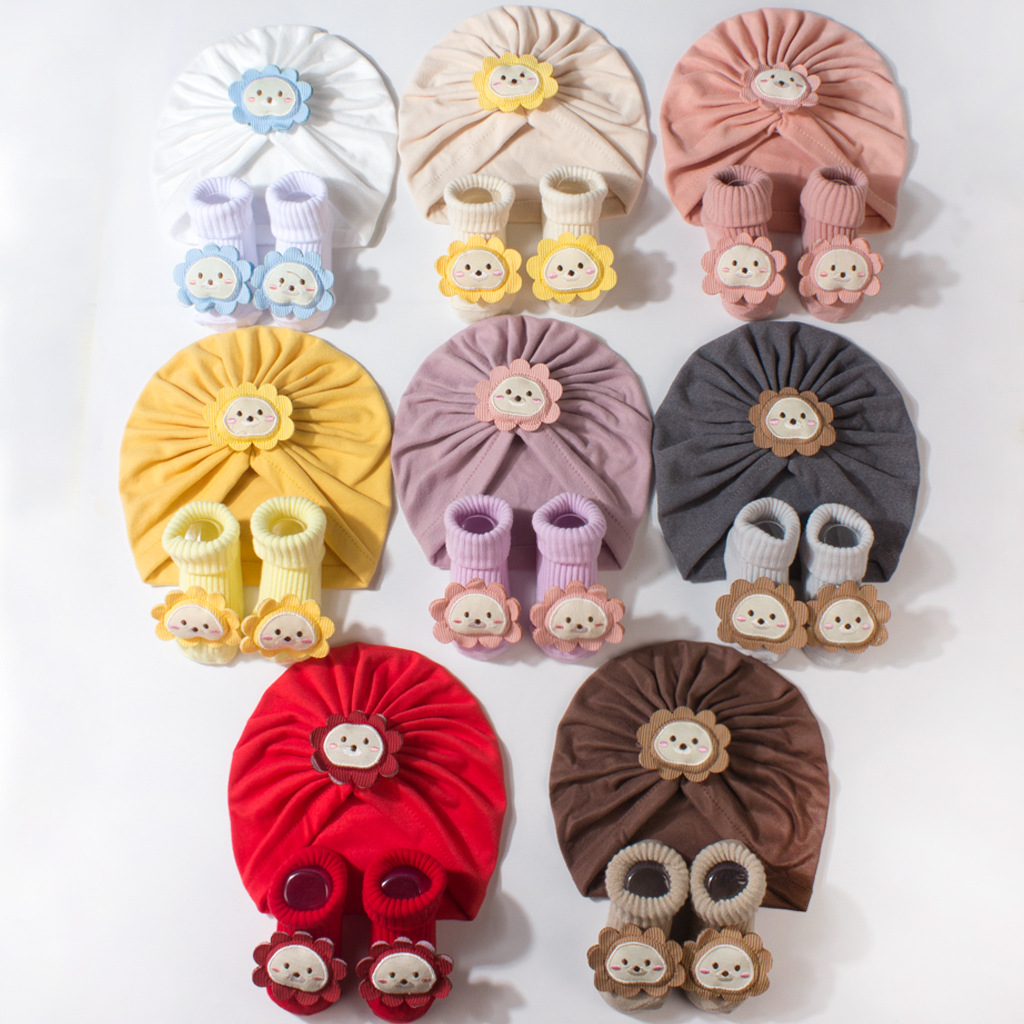 New Baby Hat and Socks Set Cute Soft Bear Children's Long Socks Hot Selling Hat Set