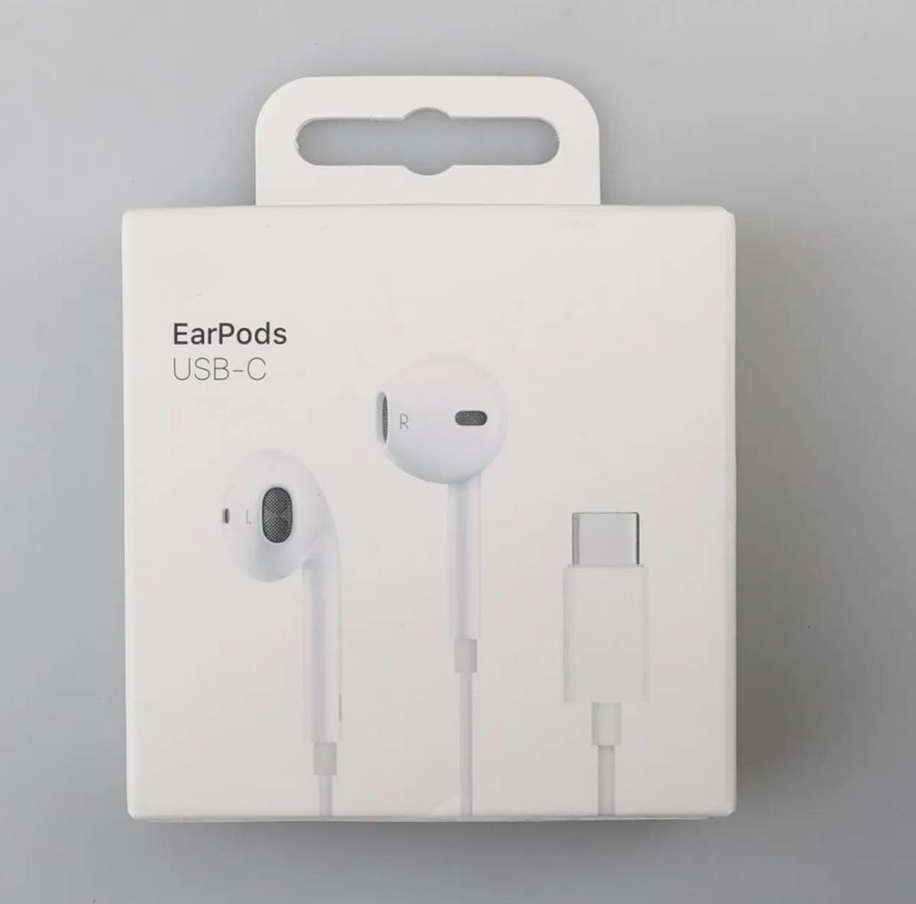 Type-C Wired Earphone For I-phone latest Series and also compatible with other type-c devices