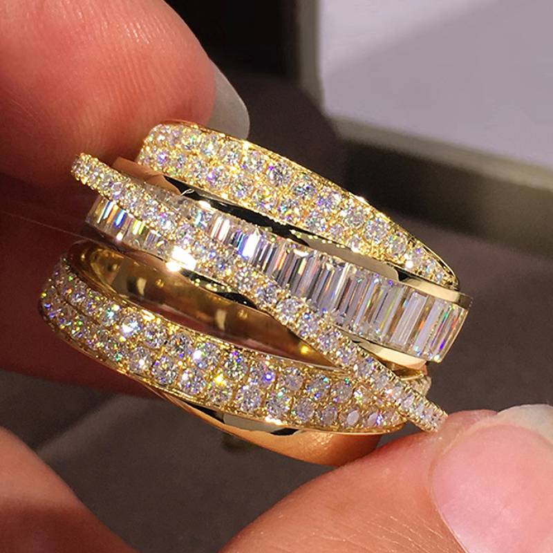 Huitan Luxury Silver Color/Gold Color Finger Rings for Women Gorgeous Brilliant Cubic Zirconia Accessories for Engagement Party