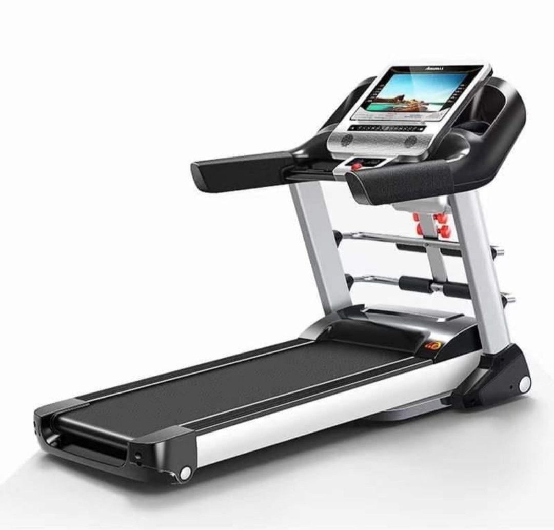 Semi commercial treadmill