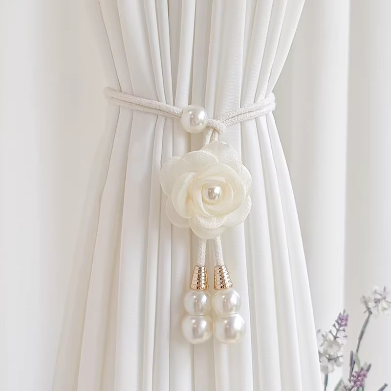 1PCS Elegant Camellia Flower Curtain Tiebacks with Pearls, No Drill Decorative Curtain Holdbacks for Bedroom & Living Room