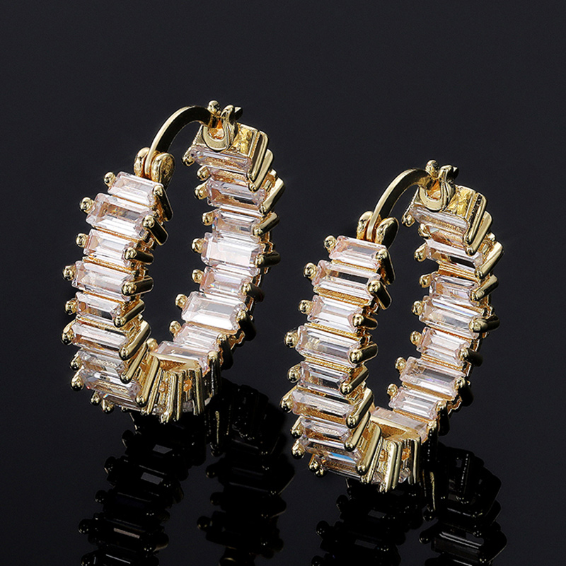 Huitan Luxury Round Hoop Earrings Women Geometric Cubic Zirconia Versatile Earring Brilliant Female Wedding Engagement Jewelry