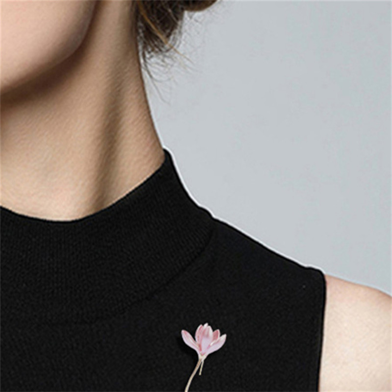 1pc Chinese Style High-end Lotus Brooches Women Design Sense Jewelry Light Luxury Corsage Shirt Suit Coat Cloth Accessories Gift