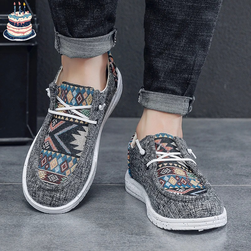 Summer New Ethnic Style Men's Shoes Linen Canvas Walking Trendy Shoes Casual Breathable Flat Plate Shoes 2025 One Step Stepping