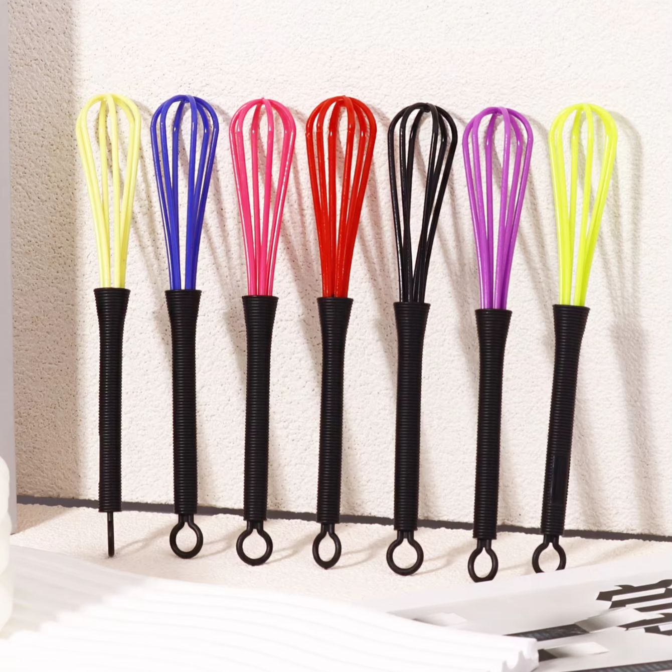 1PC professional salon hair cutting, hairdressing, hair dye mixing machine, hair dye mixing tool, plastic egg beater