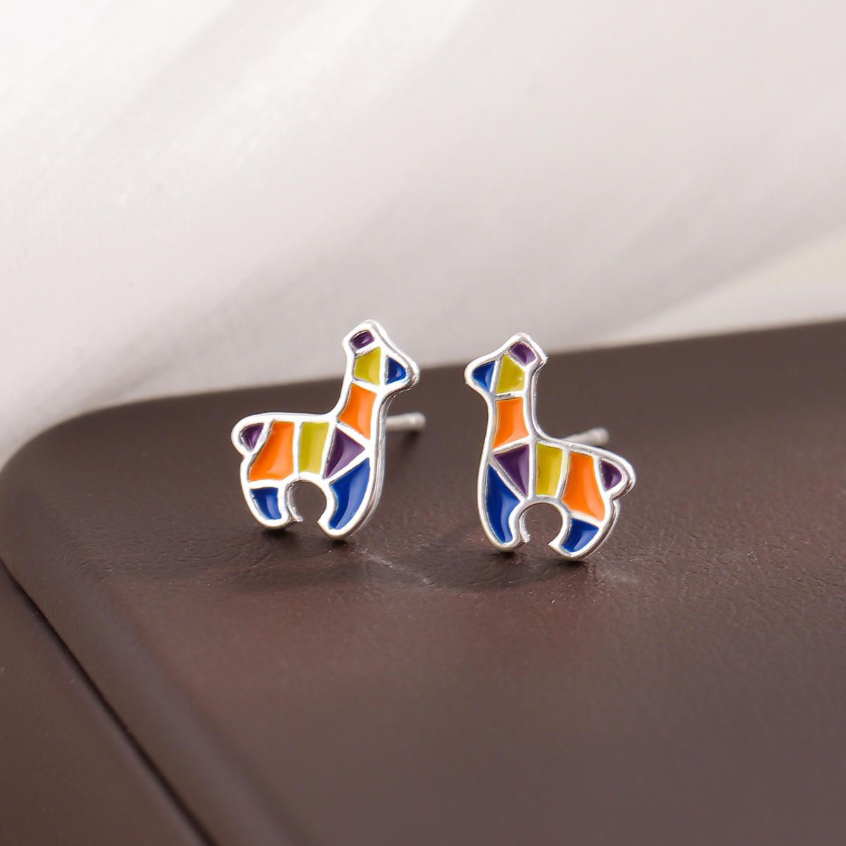 New Arrival Edition Colorful Deer 925 Sterling Silver Fashion Jewelry Giraffe Sweet Cute Exquisite Stud Earrings E057
