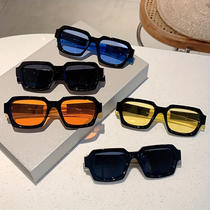 1 Pair of Elegant Black Square Frame Sunglasses for Women - Stylish Plastic Frame with Yellow Tinted Lenses, Perfect for Fashion