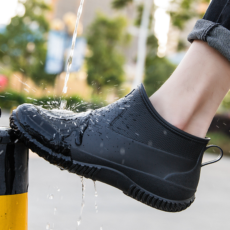2024 Fashion Men's Rain Shoes Lovers Outdoor Waterproof Rubber Shoes Ankle Rain Boots For Women Summer Winter Work Boots