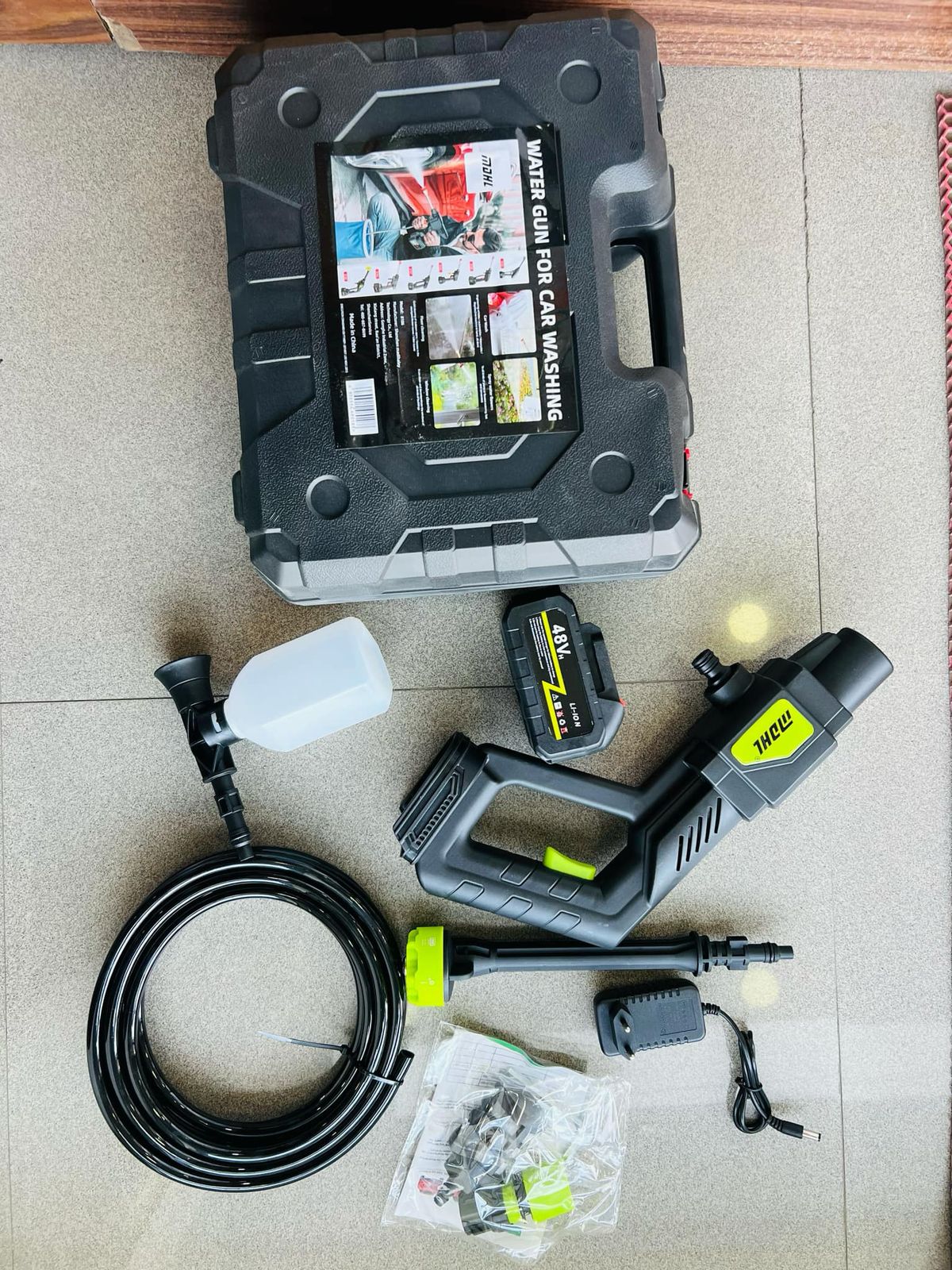 8100 Rechargeable Lithium Electric Water Gun, Car Wash Water Gun, Power Car Washer, Portable Car Washer, 48VH, English Instruction Manual Included