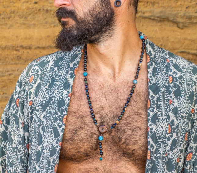 Retro Handmade Men's Necklace - Wood & Stone Beaded Chain with Hollow Circle Pendant INS Style Unique Long Sweater Chain pen gpt