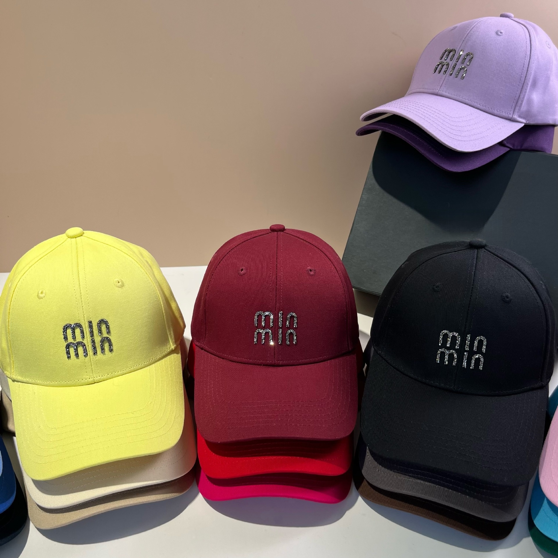 1PC Unisex Luxury Rhinestone Y2K Baseball Cap Spring Summer Fashion Outdoor Sports Golf Cap with Visor Sun Hat for Men And Women