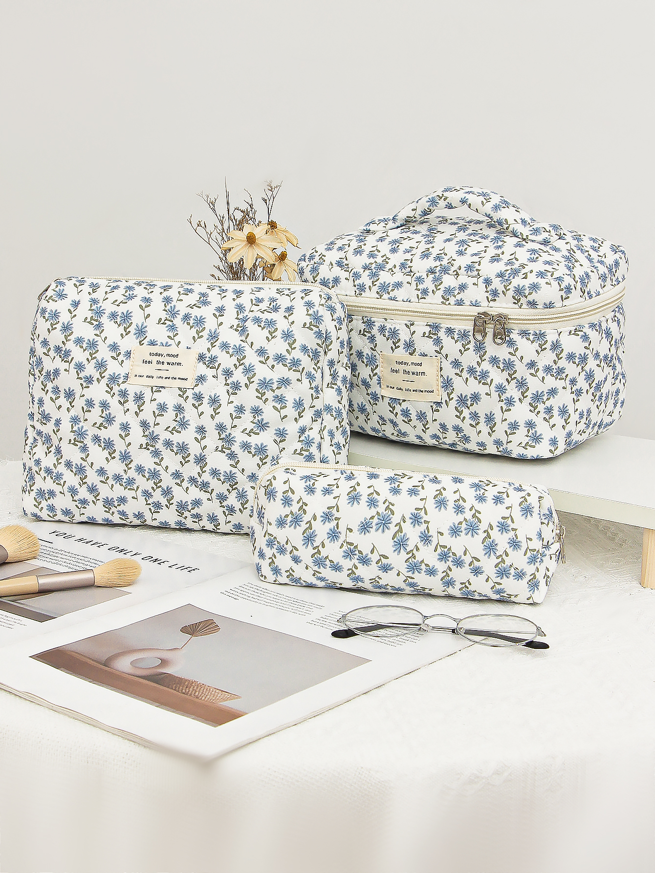 1pc/set floral quilted makeup bag, multifunctional makeup bag, large capacity travel makeup bag, cute portable toiletry bag set