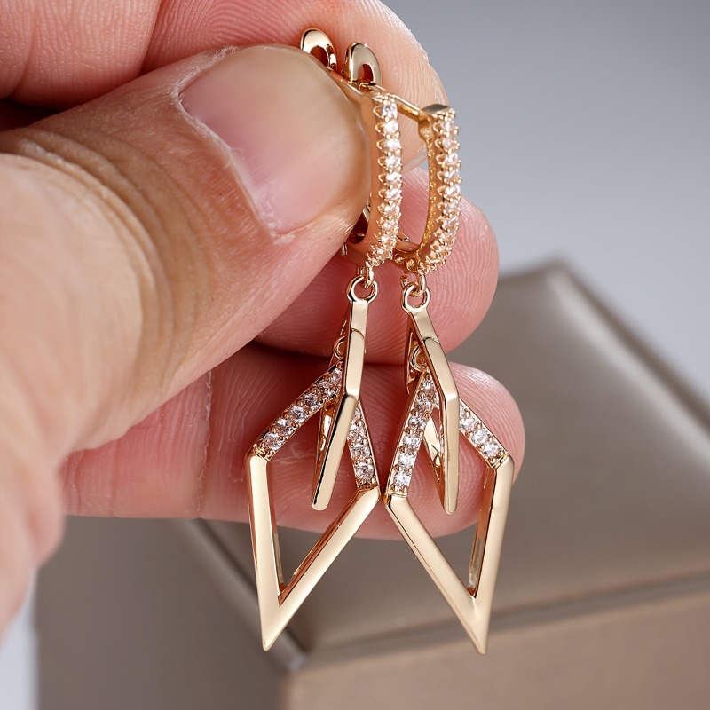 1 Pair of Elegant Luxurious Women's Dangle Earrings with White Synthetic Zircon Suitable for Parties Daily Matching Giving