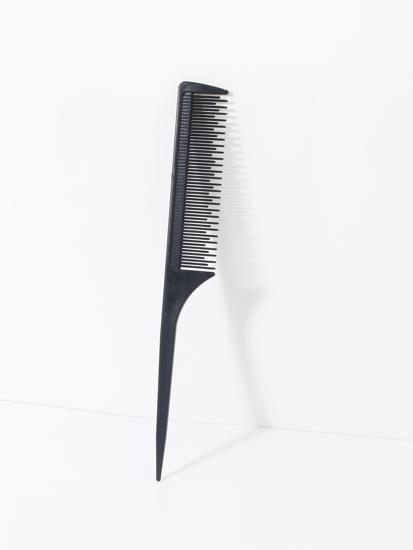 Carbon fiber hair comb, heat-resistant pointed tail comb, salon barber and home use,special for real hair