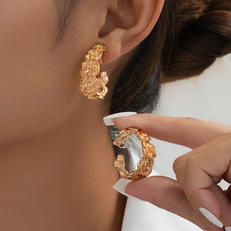 1pair Vintage Exquisite Flower Pendants Non Perforated Ear Clip Earrings Suitable for Women's Daily Party Jewelry Accessories