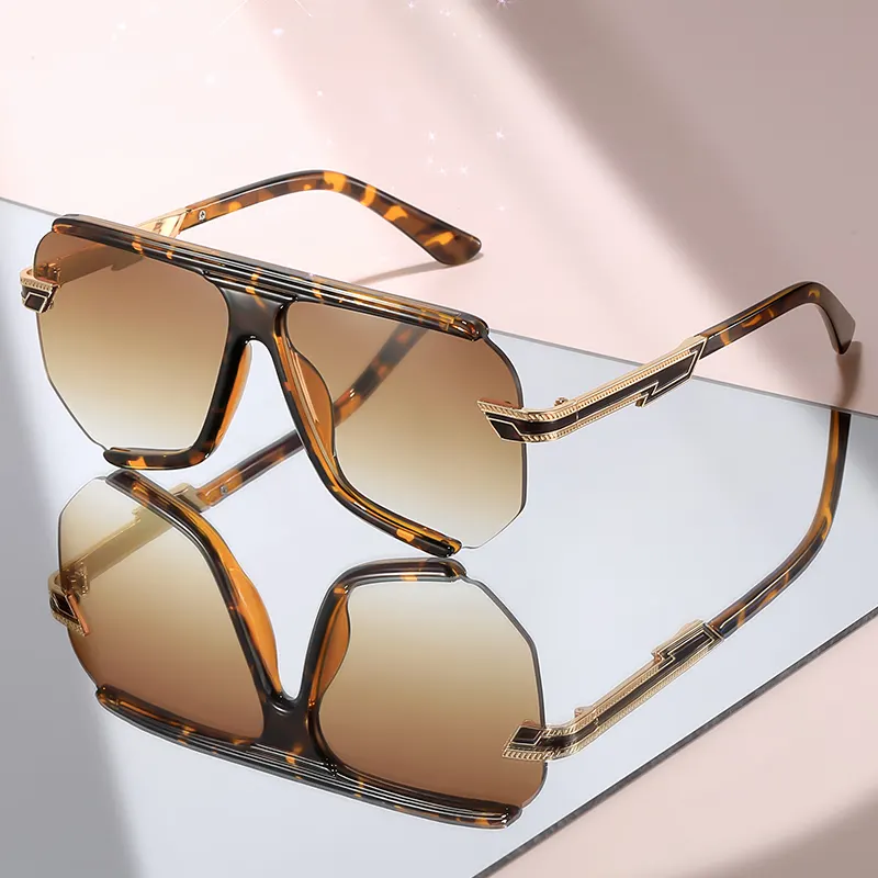 2026 New Sleek Oversized Pilot Sunglasses With Premium Metal Detailing Designed For Effortless Daily Style And Refined Outdoor