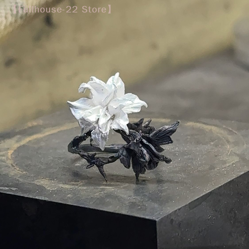 Mandala Flower Exquisite Black And White Ring For Women Personality Metal Punk Party Finger Ring Fashion Jewelry Accessories