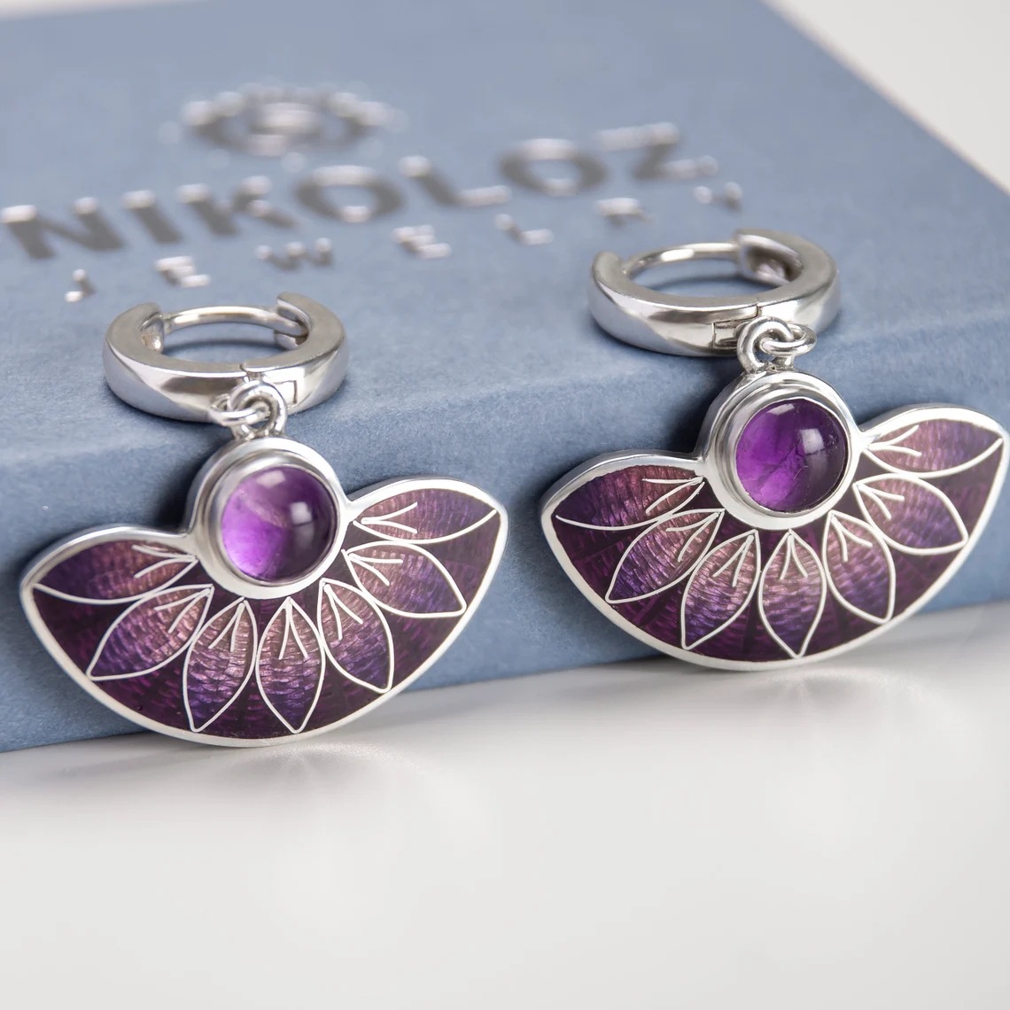 Vintage Literary Oil Painting Style Leaf Earrings for Women Creative Personality Party Vacation Jewelry Accessories s
