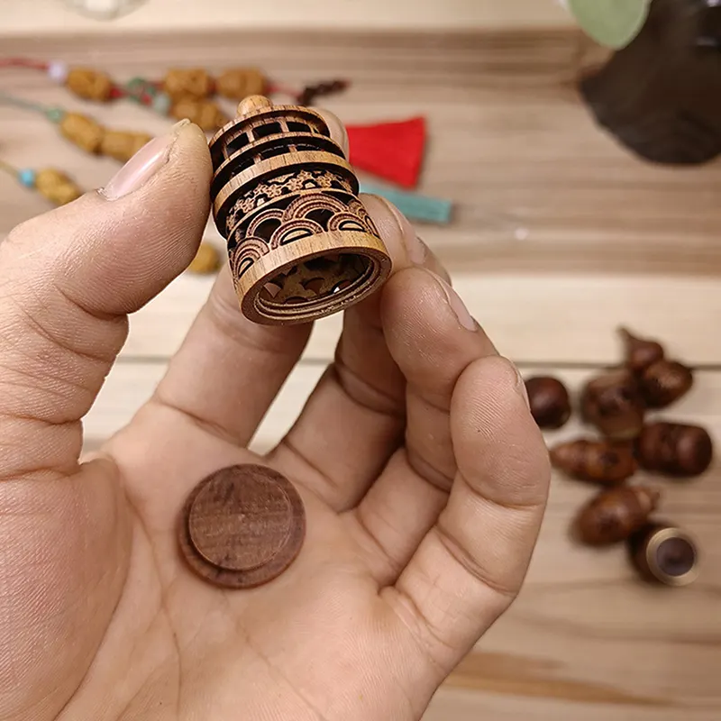 New 1PC Wood Hollow Carved Aromatherapy Bottle Mini Vase Pagoda Car Hanging Decor Fragrance Diffuser Bottle Sealed Jar Pendant