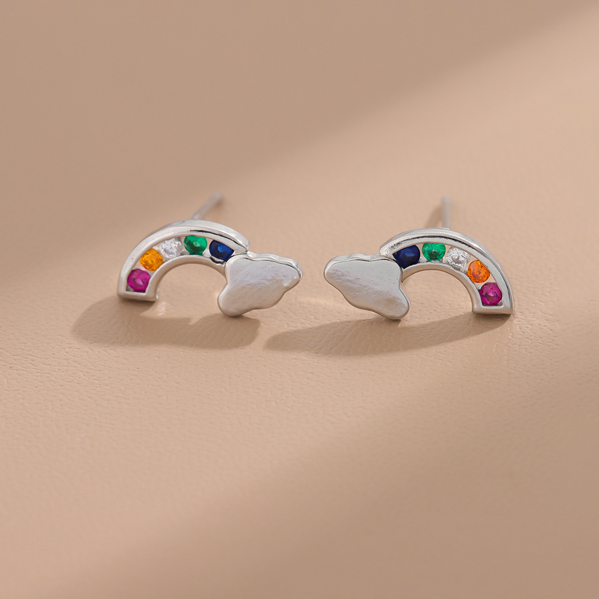 New Arrival Colorful Temperament 925 Sterling Silver Jewelry Female Sweet Cute Cloud Rainbow Crystal Stud Earrings E058
