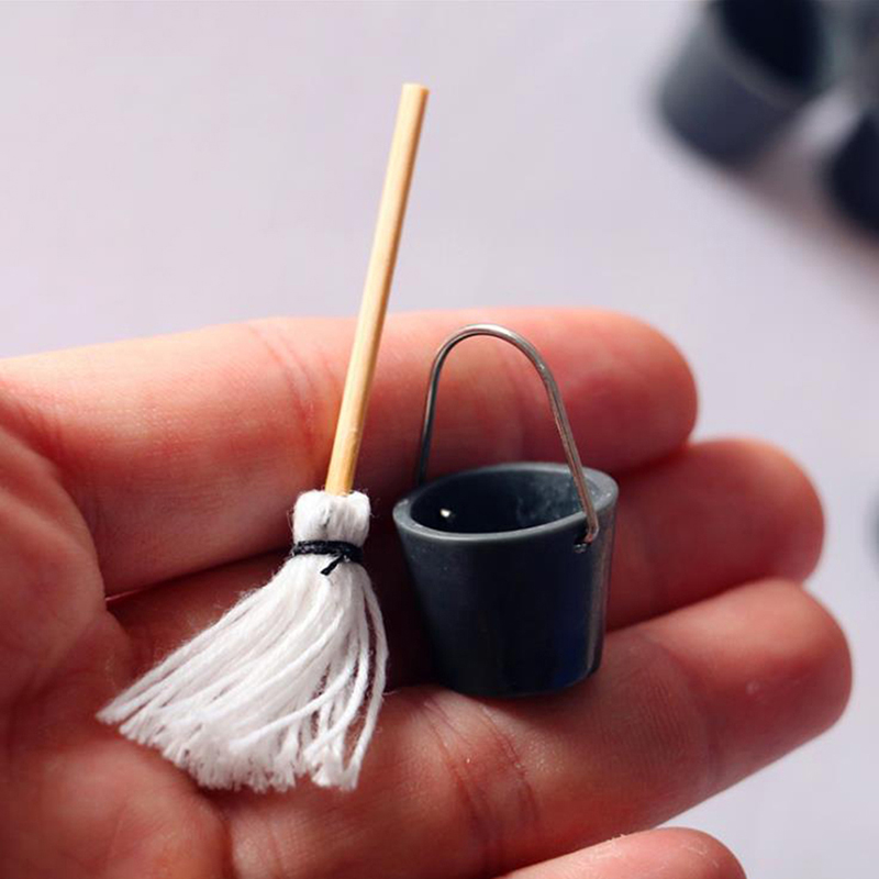 1 Set 1:12 Dollhouse Miniature Resin Kitchen Garden Mop Bucket Classic Pretend Play Furniture Cute Toys Creative Presents