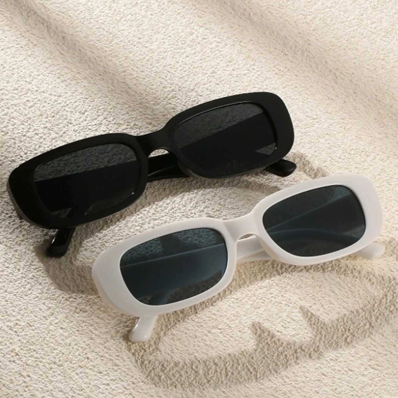 2Pcs Fashion Small Square Frame Sunglasses Combination Black White Set Retro Style Cute Ladies Daily Holiday Decoration Glasses