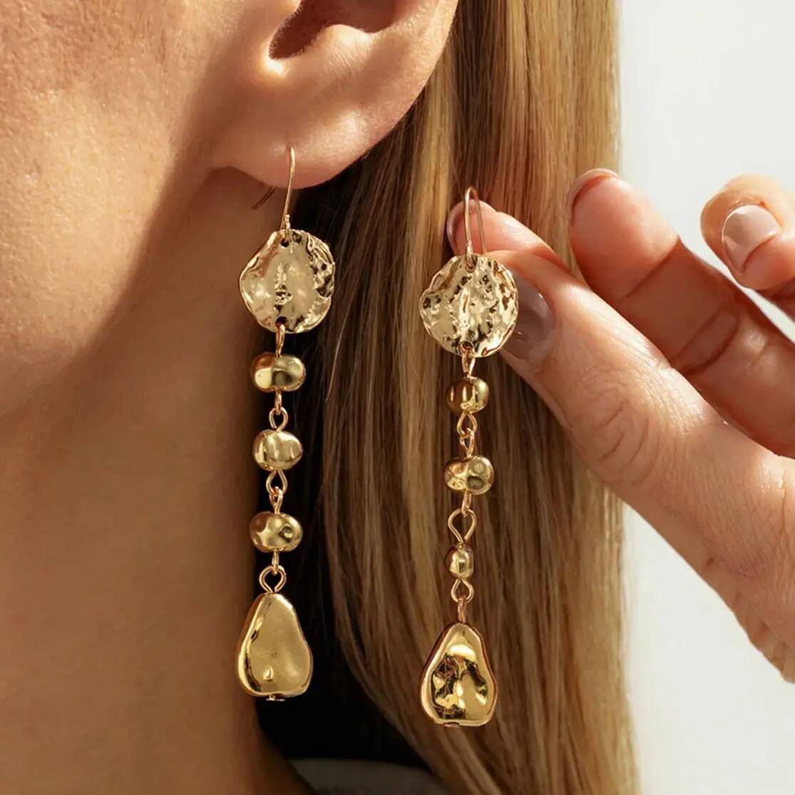 KunJoe New Trendy Geometric Long Tassel Drop Earrings for Women Retro Gold Color Irregular Pendant Earrings New Year Jewelry