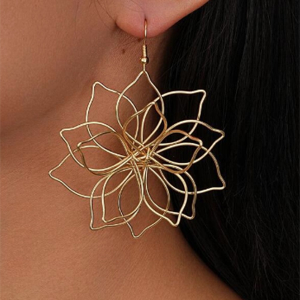 1 Pair Vintage Exaggerated Hollow Flower Metal Earrings For Women, Elegant Geometric Woven Drop Dangle Fashion Ear Jewelry