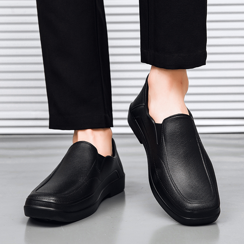 Hotel Chef Shoes Four Seasons New Waterproof Skid-proof Oil-proof Kitchen work shoes Men's light EVA Outdoor Garden Rain Boots