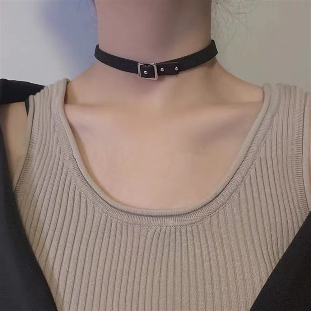 Black Leather Clavicle Chain Collar Vintage Thin PU Choker Necklace For Women New Goth Sensual Jewelry for Women
