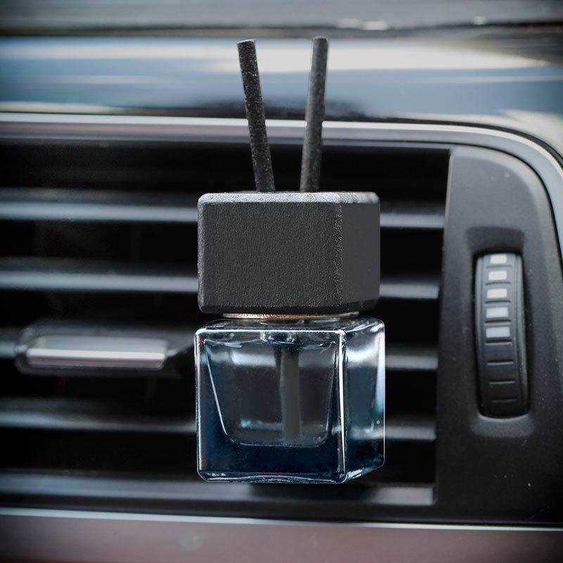 1PC Car Decoration Square Car Hanging Glass Bottle Air Freshener Empty Bottle Aromatherapy Ornament Pendant Diffuser