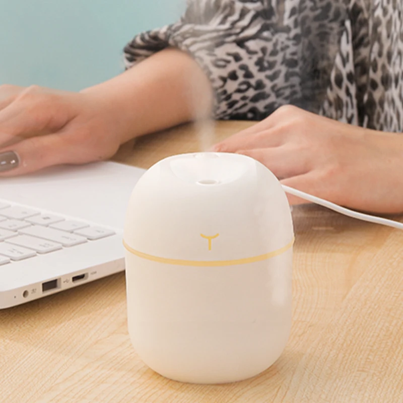 Multifunctional Mini Humidifier Portable USB Powered Home Use Humidifier Car Purifier Ilent with Night Light Air Purifier