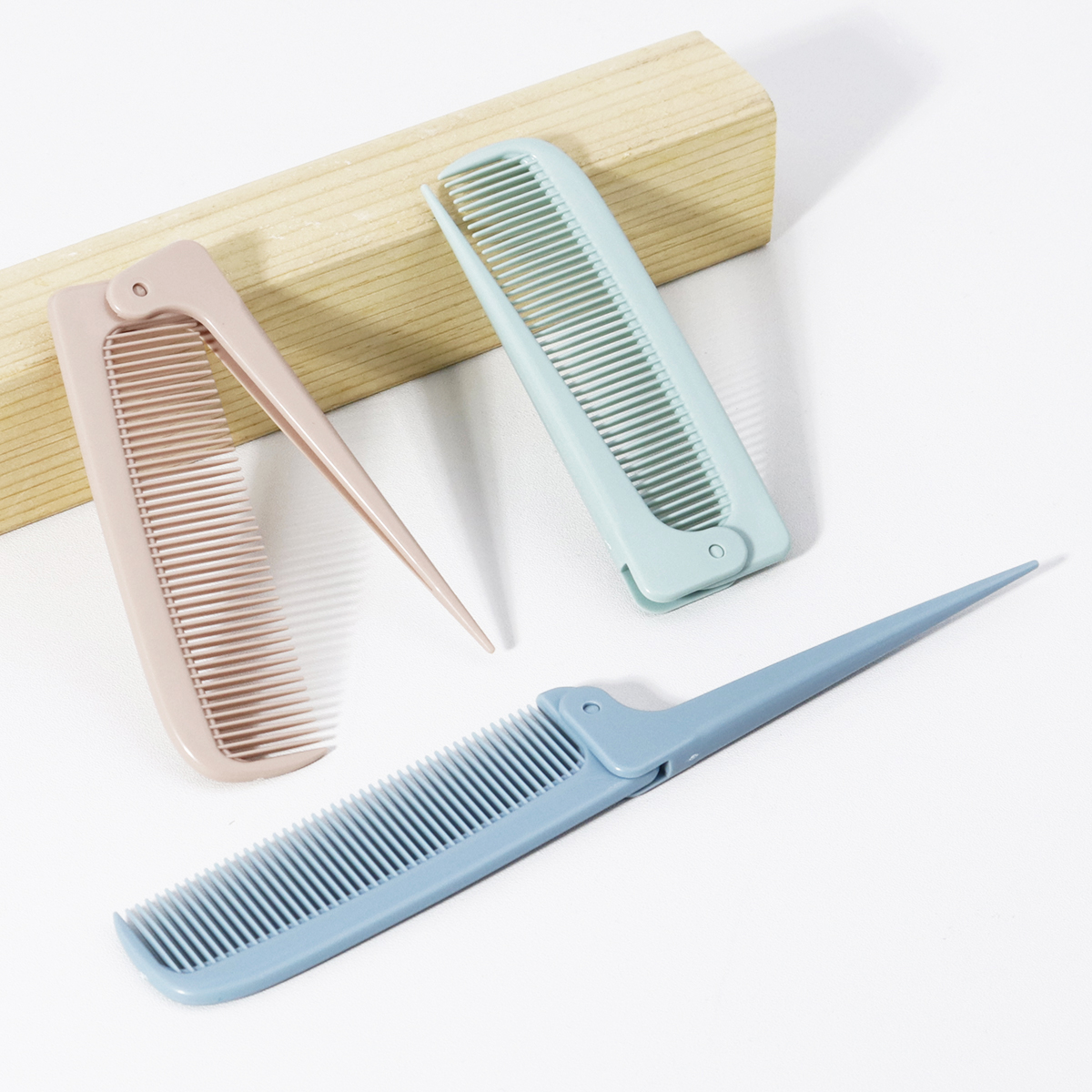1pc portable minimalist folding tail comb, mini and compact portable home hair styling tool,Special for real hair